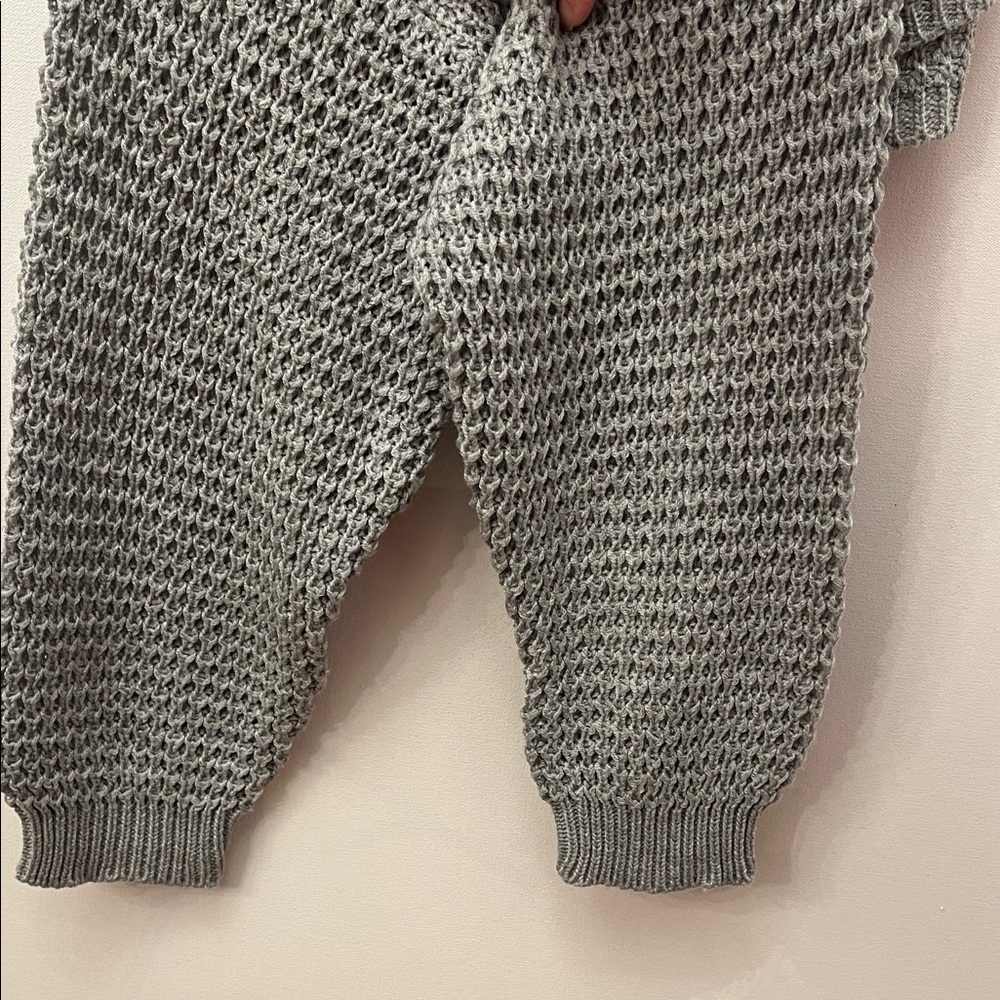 Boohoo Cropped Charcoal Waffle Knit Sweater - Picture 9 of 9